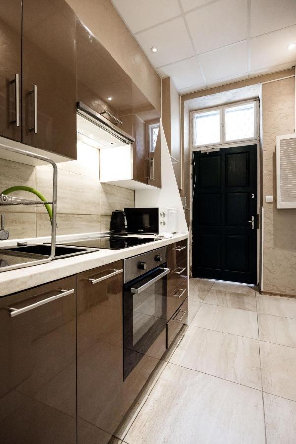 Hungarian Rebelian With Ac Apartman *